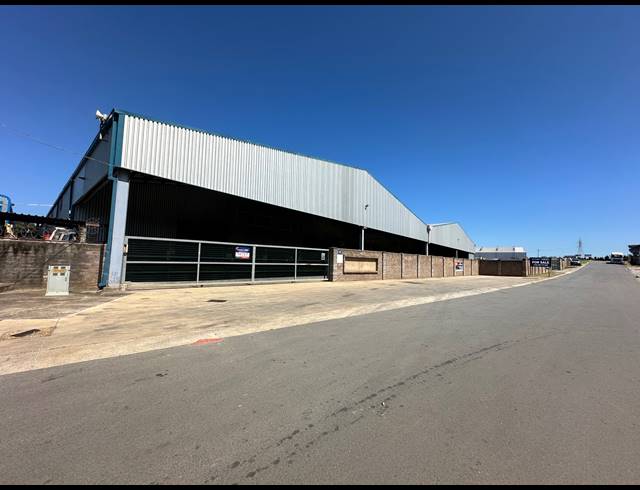 4,082M² WAREHOUSE FOR SALE IN MEISIES HALT